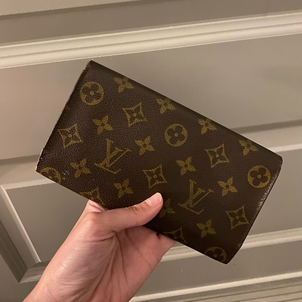 Used Louis Vuitton Wallet - Picture 4 of 6